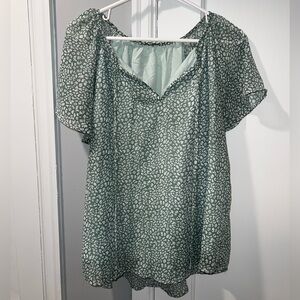 Amazon Women's Green Patterned Blouse